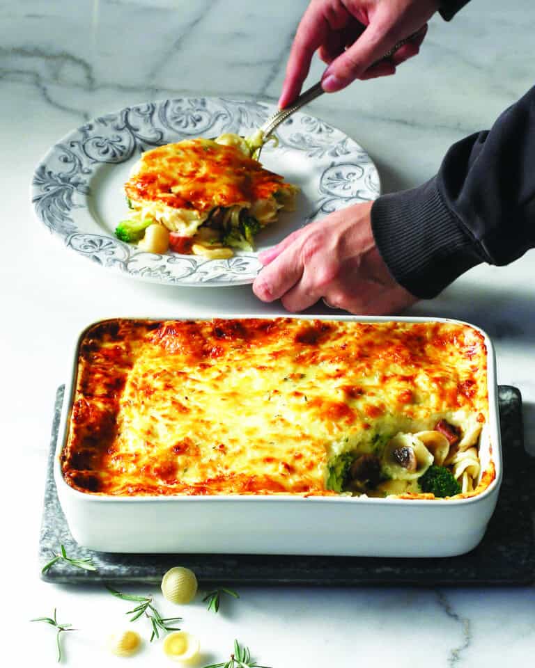 Ζυμαρικά φούρνου με μπρόκολο και μανιτάρια