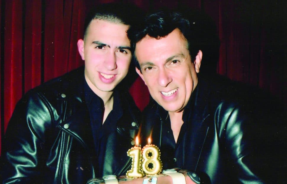 Δημήτρης Γιώτης:  Λαμπερά γενέθλια για τον γιο του Γιάννη, που έκλεισε τα 18!