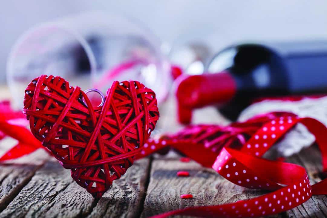 Ποια ζώδια κερδίζουν και ποια χάνουν στον έρωτα τον Απρίλιο