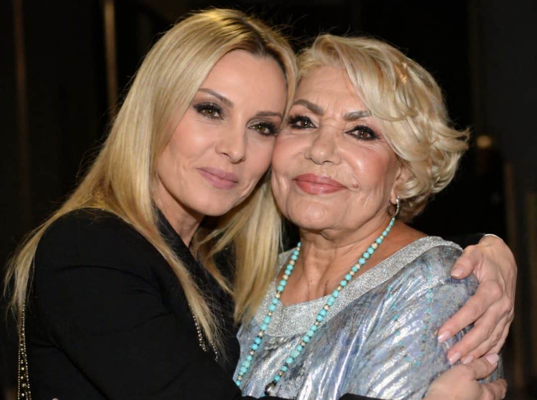 Διπλό χειρουργείο της Ζήνα στις φωνητικές χορδές: «Η Μαρινέλλα έσωσε τη φωνή μου»