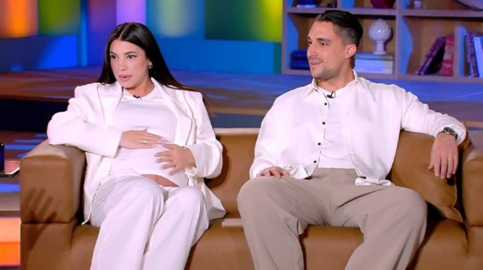 Η αποκάλυψη της Ρουμελιώτη λίγο πριν γεννήσει: «Χωρίσαμε με τον Κατσούλη όταν…»