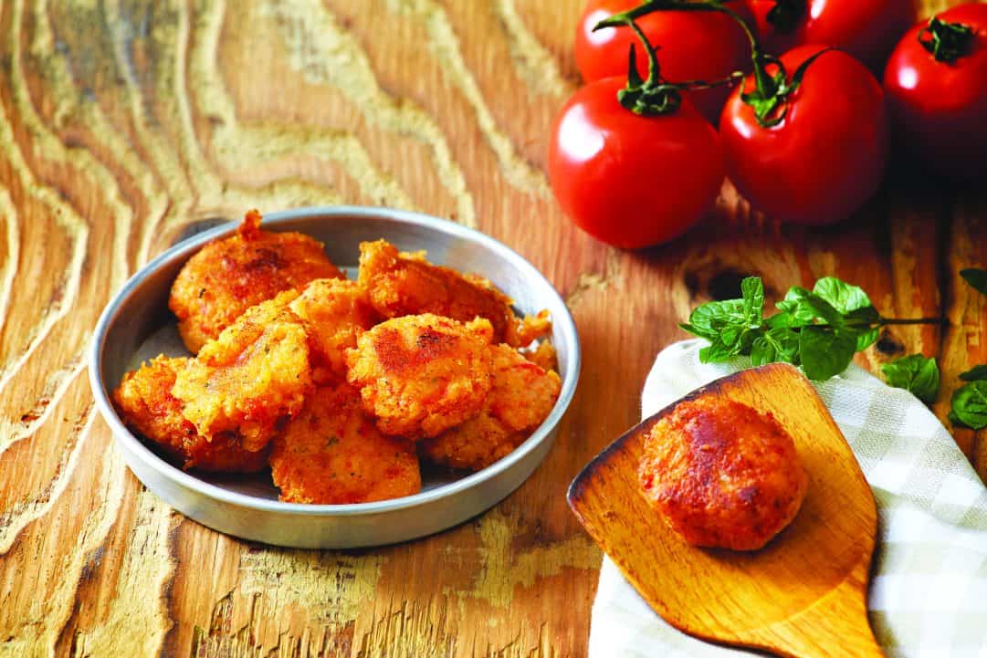 Ντοματοκεφτέδες με πουρέ πατάτας