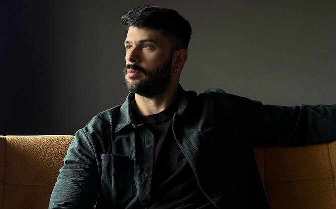 «Αν δεν αγαπάς» ήδη τον Κωνσταντίνο Θανόπουλο…θα τον αγαπήσεις με το καινούριο του τραγούδι!