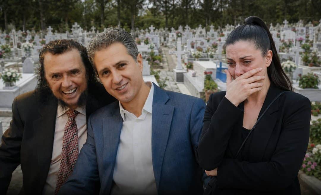 Δημήτρης Κόκοτας: Η απόφαση-βόμβα της Κατερίνας που προκαλεί ερωτήματα – Γιατί δεν θα ταφεί δίπλα στον πατέρα του στον οικογενειακό τάφο;