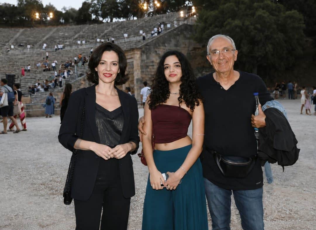 Μοντέλο η κόρη της Λαμπροπούλου: H μικρή καλλονή Έλλη που ακολουθεί τα βήματα της μητέρας της (Φωτογραφίες)