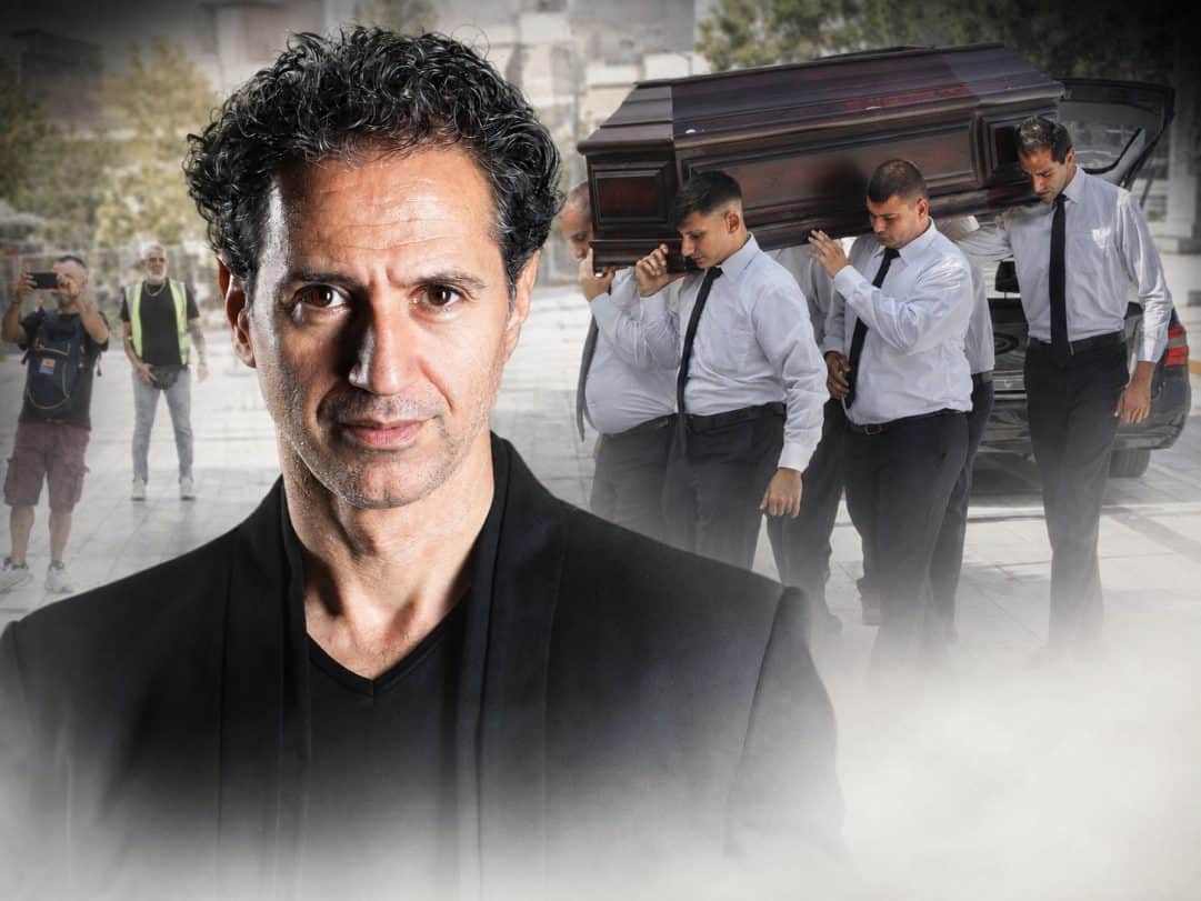 Ανατριχιαστικό! Το σημάδι που έστειλε από τον ουρανό ο Σταμάτης Κοκότας την ώρα της κηδείας-Τι έγινε την στιγμή που έθαβαν τον γιο του