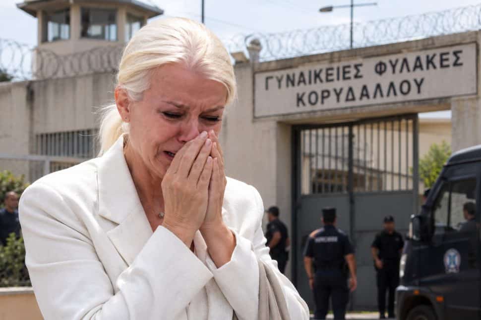 Στη διαπασών τραγούδια του Μαζωνάκη στις γυναικείες φυλακές Κορυδαλλού: «Θα της σπάσουμε τα νεύρα – Χάσου από δω, βρώμα»