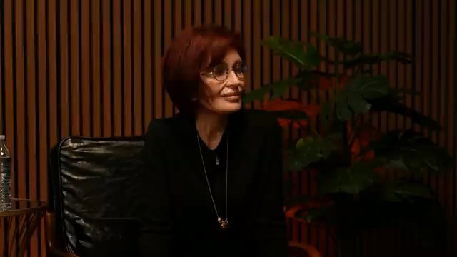 Σάρον Όσμπορν: Ξύπνησε με βαθούλωμα στο πρόσωπο μετά από αποτυχημένη πλαστική επέμβαση